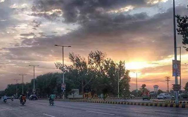 city42.tv لاہور میں موسم خشک، بارش کا کوئی امکان نہیں: محکمہ موسمیات
