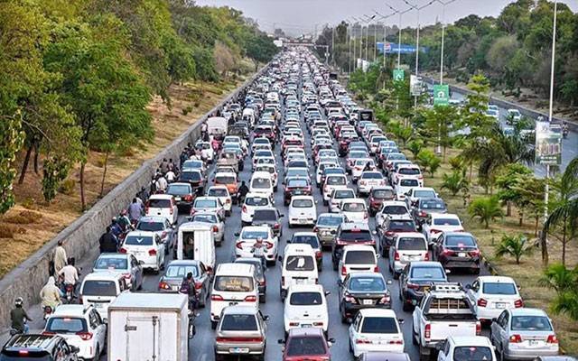 لاہور: قذافی اسٹیڈیم کے اطراف خصوصی ٹریفک پلان نافذ، شہریوں کیلئے ایڈوائزری جاری