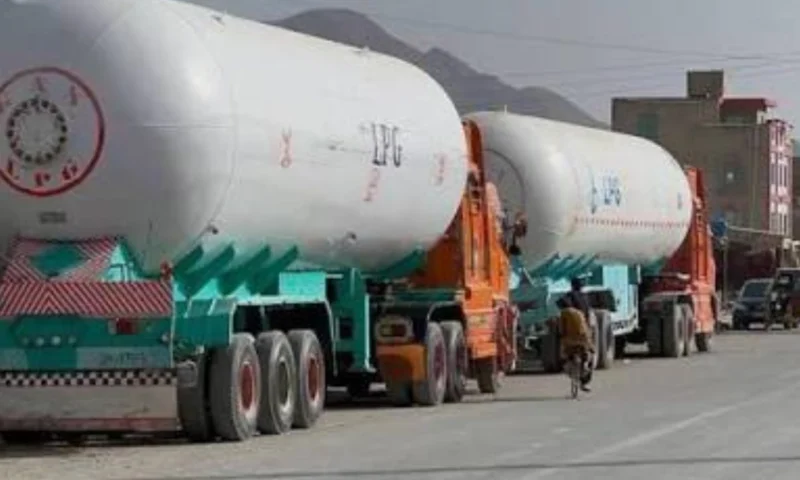 ملک بھر میں ایل پی جی اور اشیائے خوردونوش کی قیمتوں میں ہوشربا اضافہ