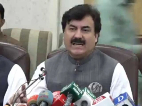 ادارے کیخلاف بیانیے سے لاتعلقی، پی ٹی آئی کا پرامن احتجاج کا عندیہ